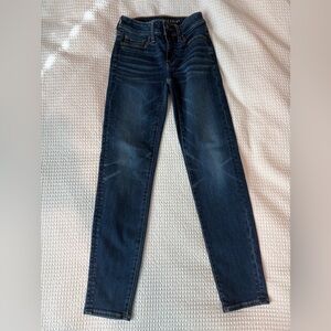 American Eagle skinny jeans next level stretch 000 short